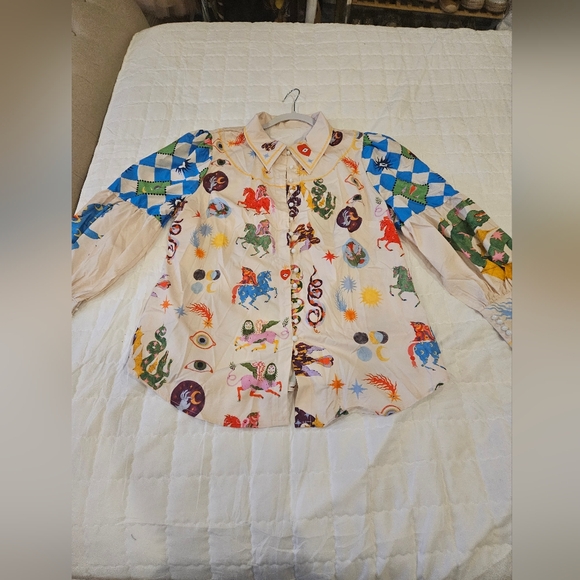 Colorful Patterned Button-Up Shirt - Picture 7 of 10